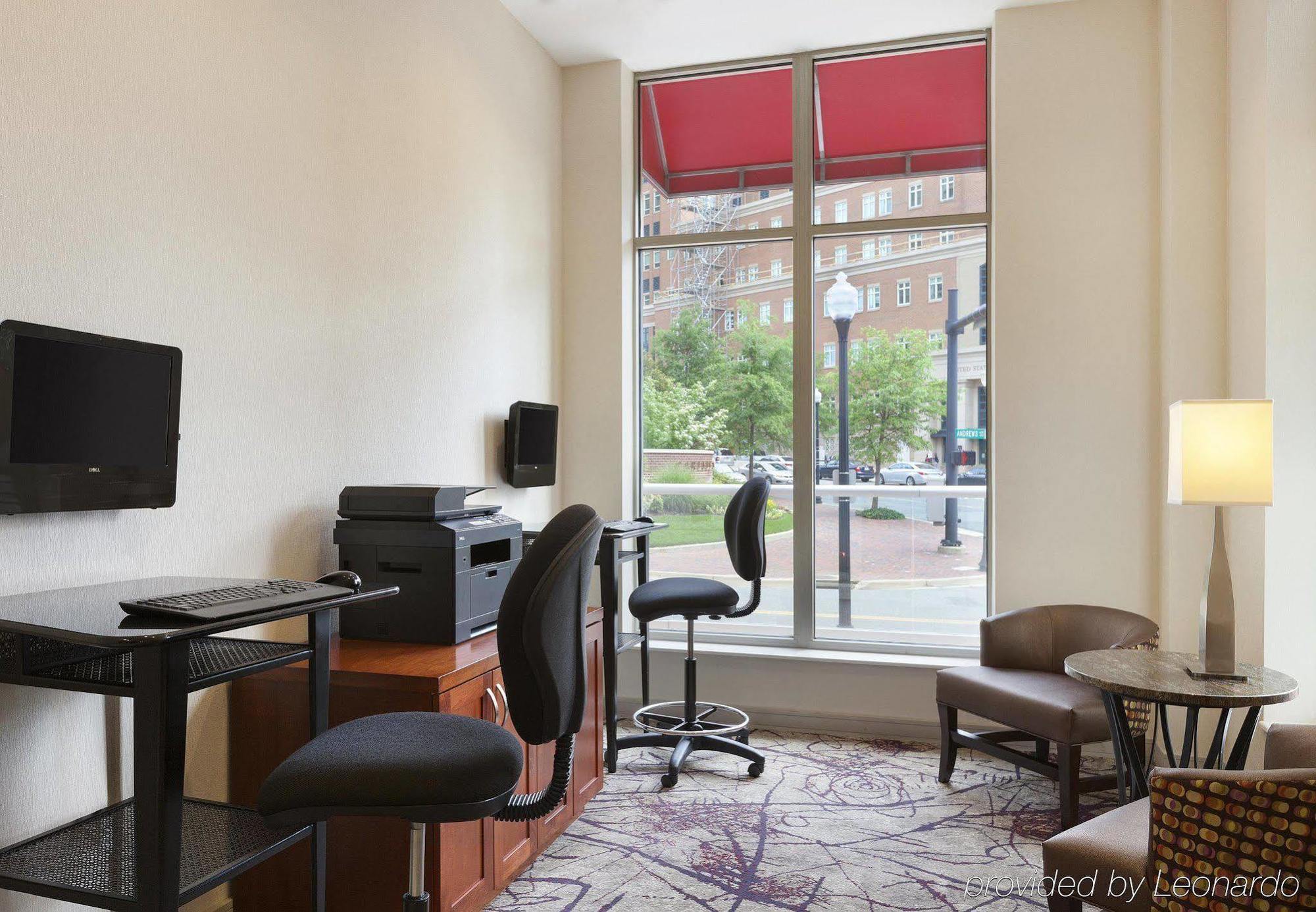 Residence Inn Alexandria Old Town South At Carlyle Зручності фото