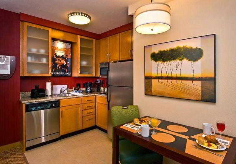 Residence Inn Alexandria Old Town South At Carlyle Екстер'єр фото