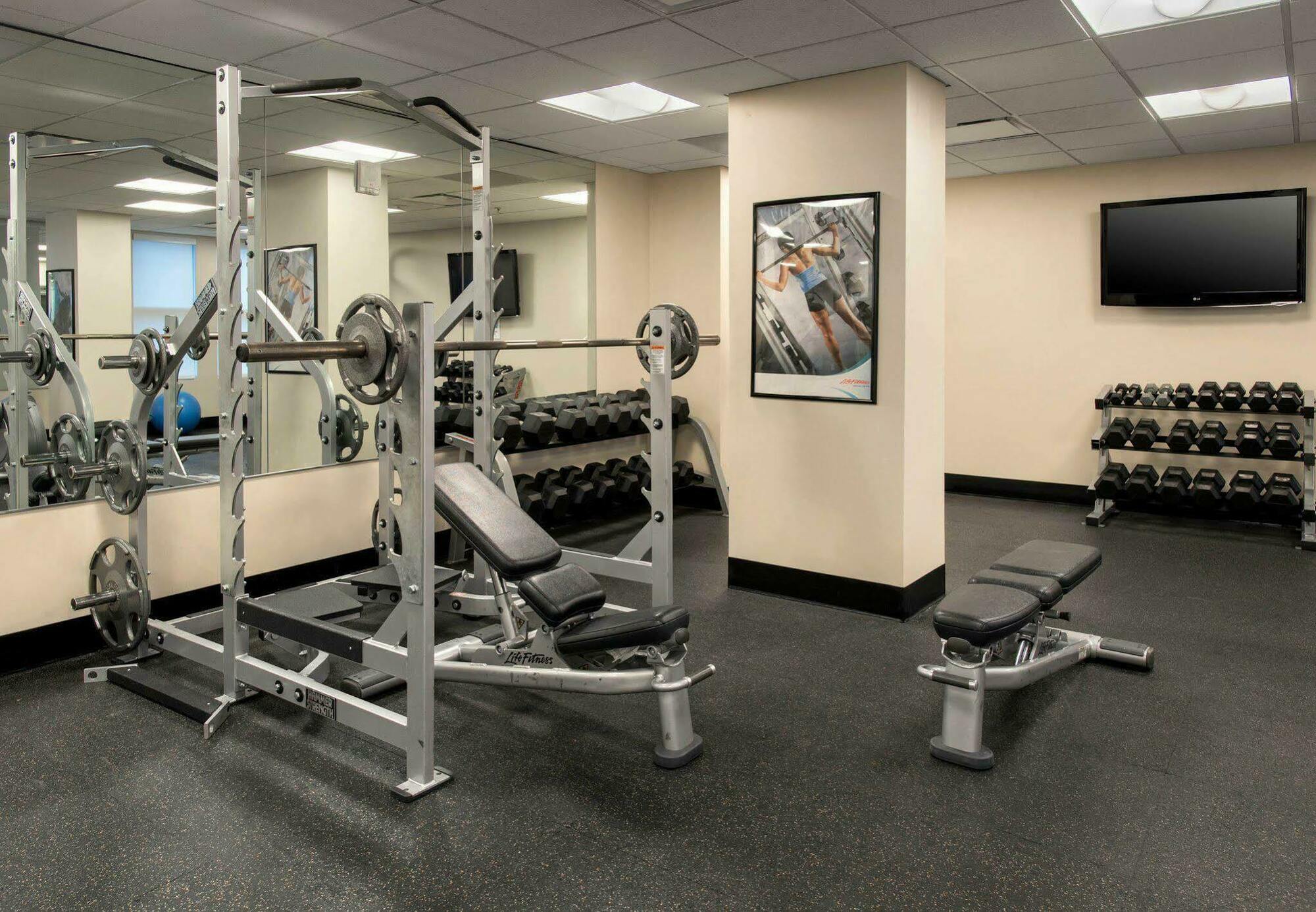 Residence Inn Alexandria Old Town South At Carlyle Екстер'єр фото